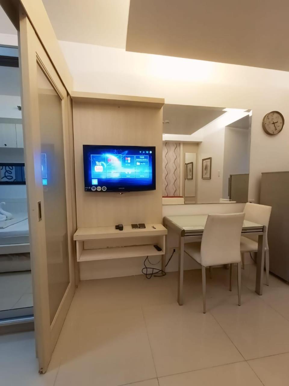 Sea Residences Moa Pasay City - Myra Condotel Exterior photo
